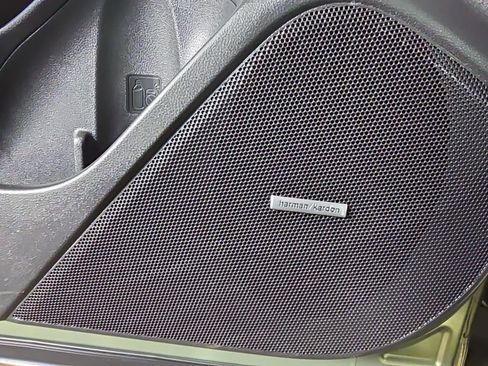 Used 2020 Subaru Forester Limited image 31