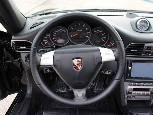 Used 2006 Porsche 911 Carrera RWD image 25