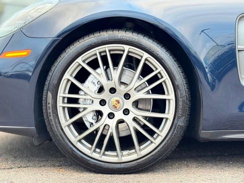 Used 2022 Porsche Panamera 4 Platinum Edition w/ Assistance Package image 11
