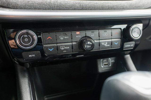 Used 2022 Jeep Compass Latitude w/ Convenience Group AWD/4WD image 29