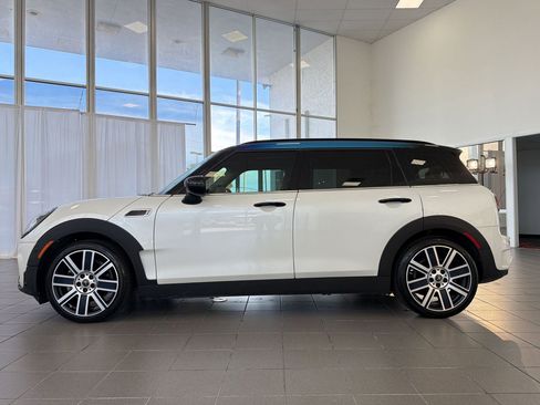 Certified 2023 MINI Cooper Clubman S FWD image 2