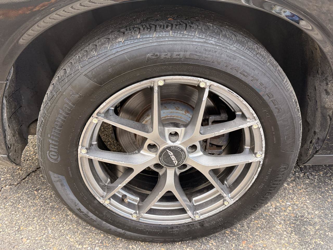 Used 2016 Dodge Challenger SXT RWD image 12