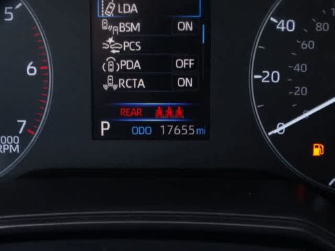 Used 2025 Toyota Corolla LE w/ LE Premium Package image 27