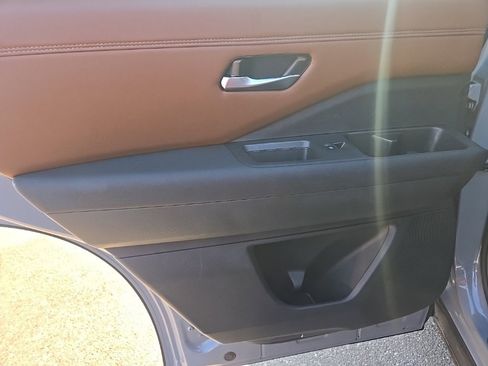 Certified 2024 Nissan Pathfinder Platinum w/ Cargo Package image 36