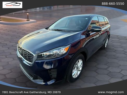 Used 2020 Kia Sorento FWD V6 image 2