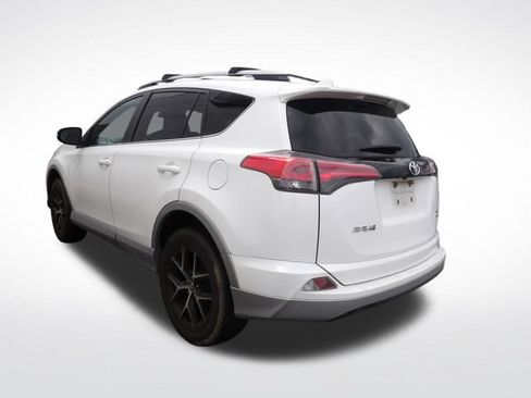 Used 2018 Toyota RAV4 SE w/ Power Extra Value Package AWD/4WD image 11