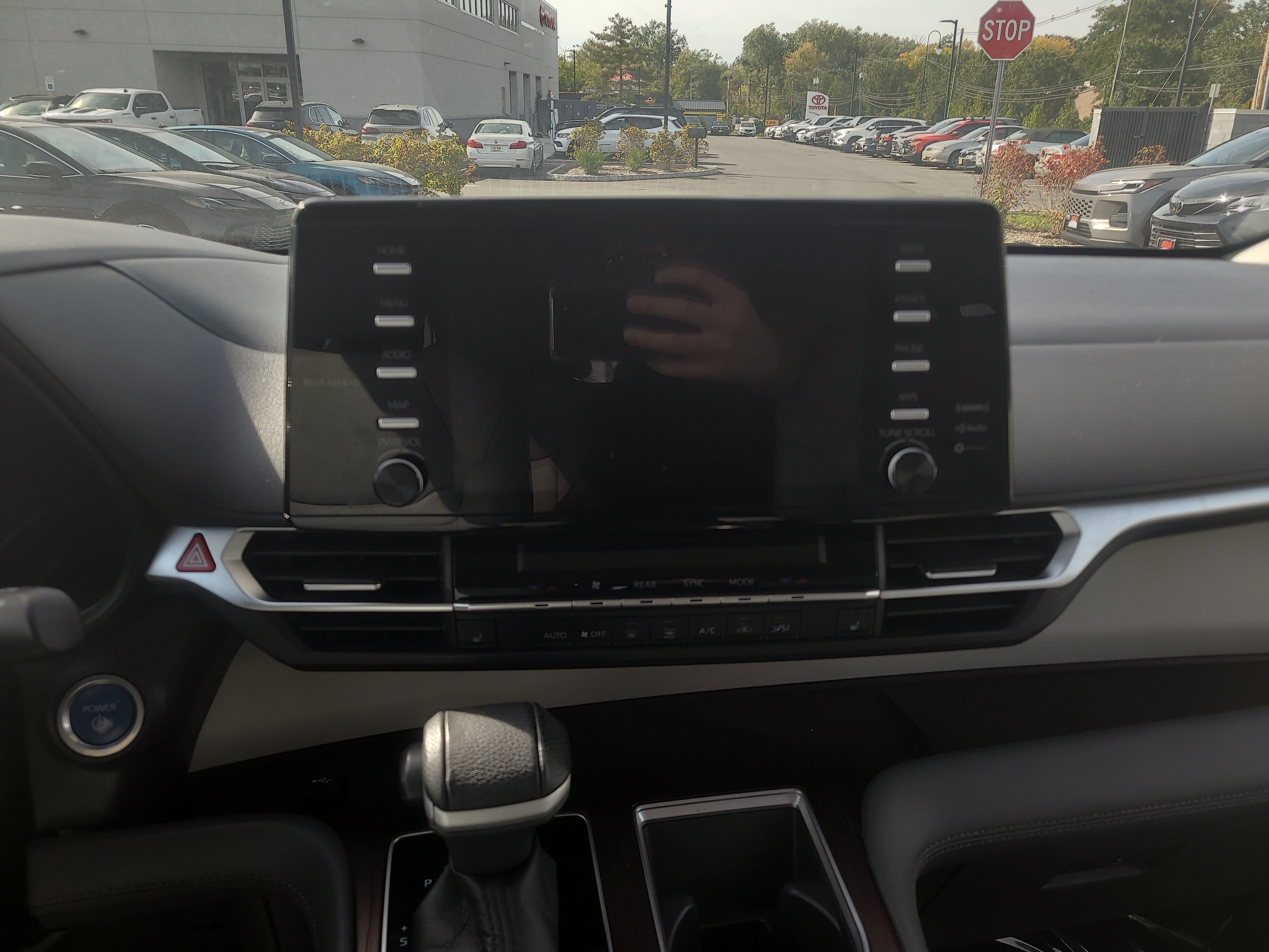 Certified 2021 Toyota Sienna XLE AWD/4WD image 20
