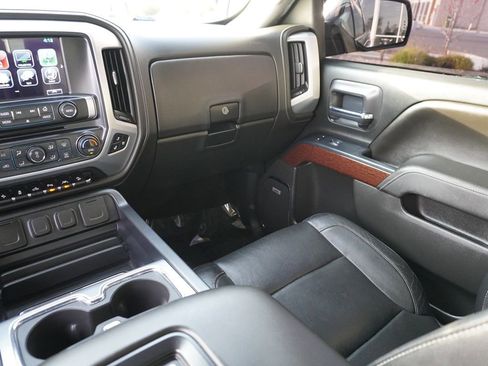 Used 2018 GMC Sierra 1500 SLT image 26