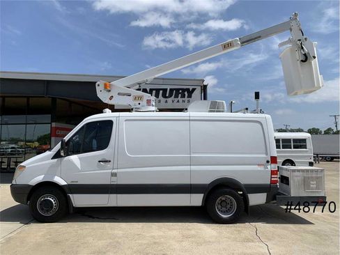 Used 2013 Mercedes-Benz Sprinter 3500 image 6