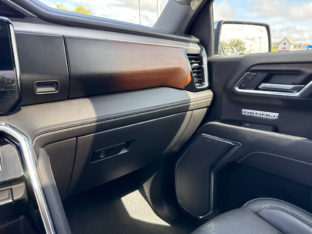 Certified 2025 GMC Sierra 1500 Denali AWD/4WD image 26