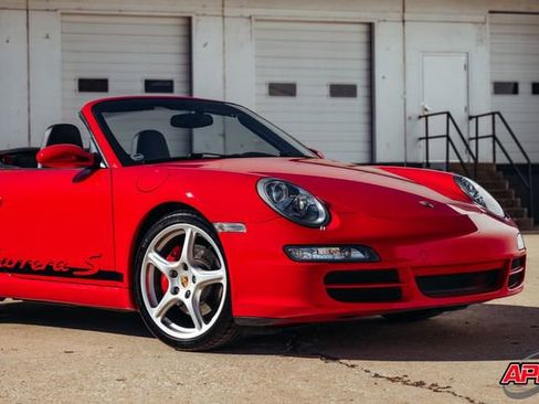 Used 2005 Porsche 911 Carrera S image 37