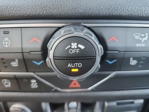 New 2025 Jeep Wrangler Sport S image 30