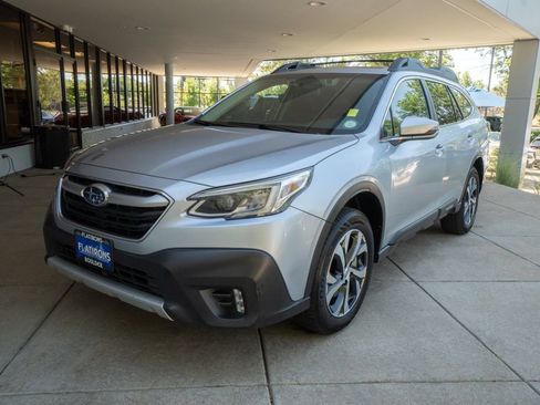 Used 2022 Subaru Outback Limited XT AWD/4WD image 3