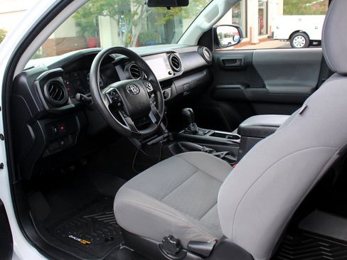 Used 2022 Toyota Tacoma SR image 20