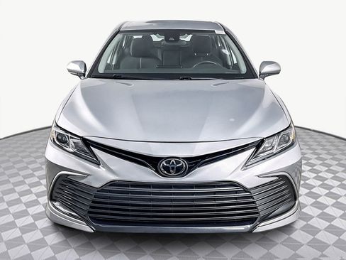Used 2023 Toyota Camry LE image 2