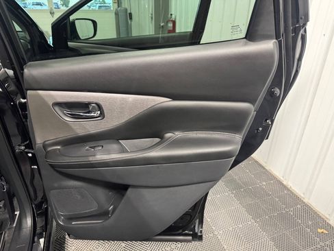 Used 2024 Nissan Murano SV AWD/4WD image 29
