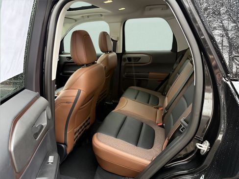 Certified 2025 Ford Bronco Sport Outer Banks w/ Outer Banks Tech Package+ AWD/4WD image 5