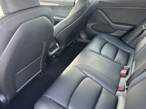 Used 2023 Tesla Model 3 Standard Range image 15