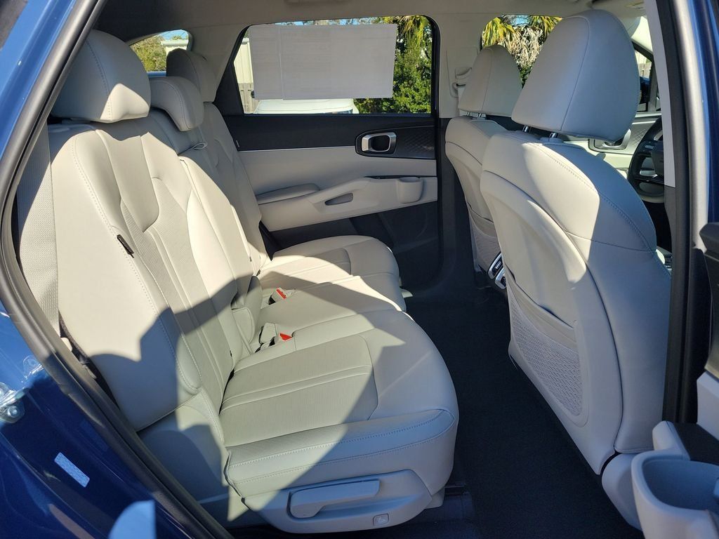 New 2026 Kia Sorento S AWD/4WD image 12