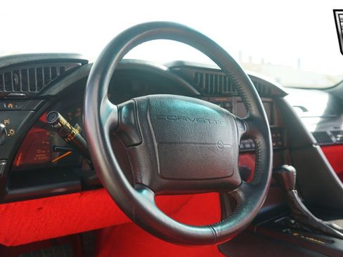 Used 1993 Chevrolet Corvette Coupe image 16