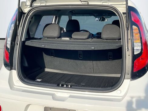 Used 2018 Kia Soul + image 22