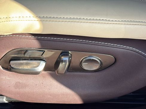 Used 2019 Lexus LS 500 500 Base w/ Accessory Package (Z2) image 31