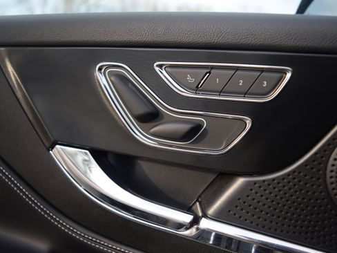 Used 2023 Lincoln Corsair Reserve w/ Jet Appearance Package image 18