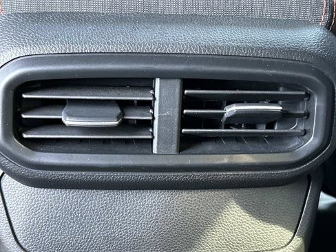 Used 2025 Honda Pilot Sport image 20
