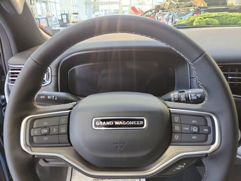New 2026 Jeep Grand Wagoneer Limited image 17