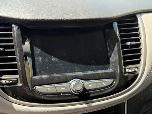 Used 2020 Chevrolet Trax LS FWD image 8