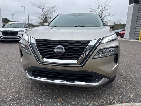 Used 2022 Nissan Rogue Platinum w/ Head-Up Display Package image 8