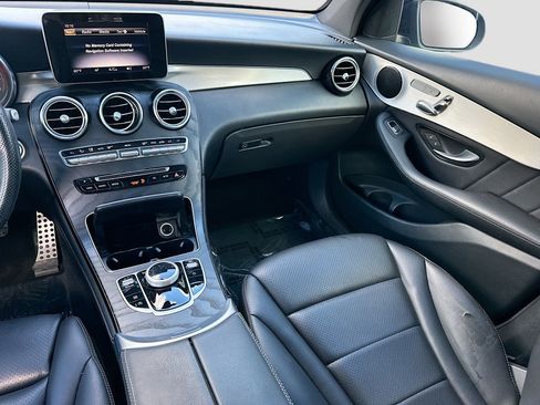 Used 2019 Mercedes-Benz GLC 300 GLC 300 image 23