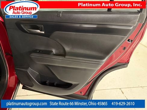 Used 2021 Toyota Highlander XSE FWD image 42