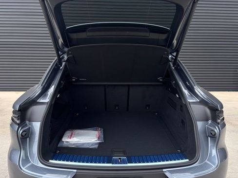 New 2026 Porsche Cayenne Coupe AWD/4WD image 29