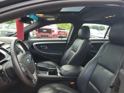 Used 2017 Ford Taurus SEL w/ Equipment Group 201A FWD image 10