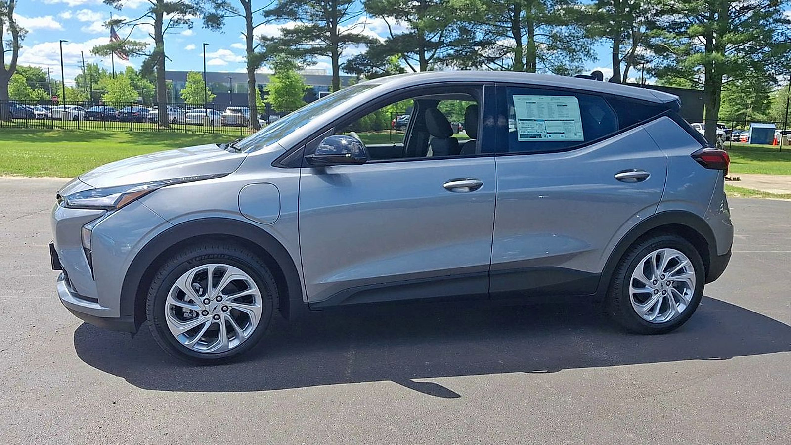 New 2027 Chevrolet Bolt LT FWD image 7