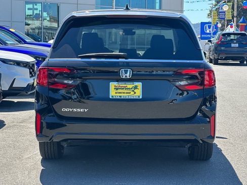 New 2026 Honda Odyssey EX-L image 4