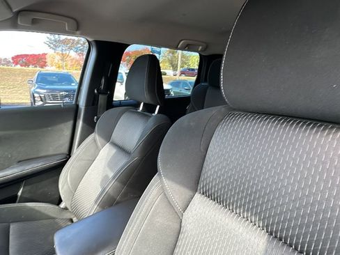 Used 2022 Mitsubishi Outlander ES image 13