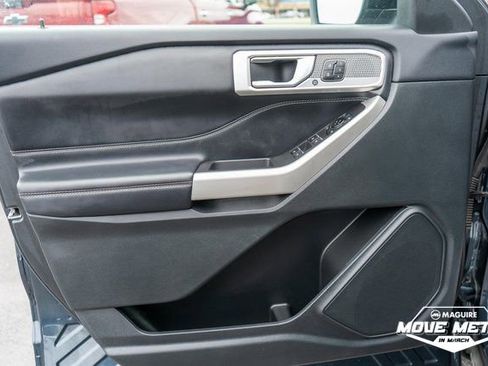 Used 2023 Ford Explorer Limited image 19