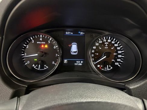 Used 2019 Nissan Rogue SL image 14