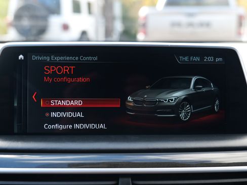 Used 2018 BMW M760i xDrive M760i xDrive Sedan image 29