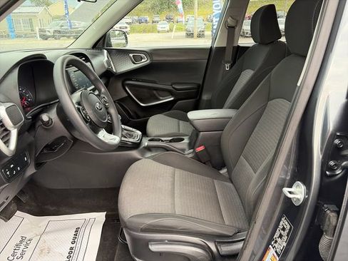 Used 2020 Kia Soul S FWD image 9