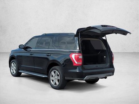 Used 2021 Ford Expedition XLT image 6