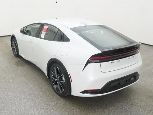 New 2025 Toyota Prius XLE image 13