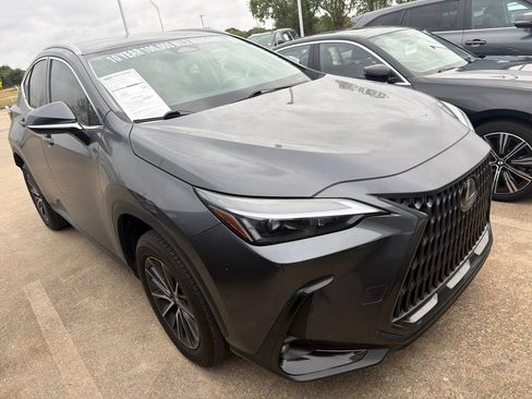 Used 2024 Lexus NX 250 FWD w/ Towing Package (2000 Lbs) image 6