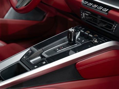 Used 2021 Porsche 911 Turbo S image 31