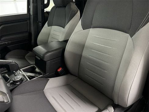 Used 2025 Toyota Tacoma TRD Off-Road image 18