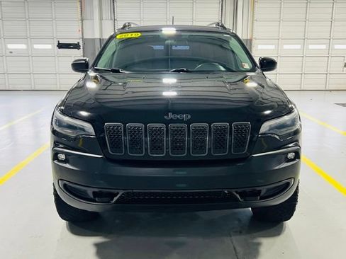 Used 2019 Jeep Cherokee Latitude AWD/4WD image 12