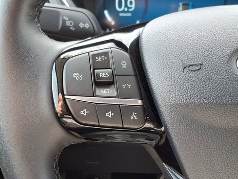 Used 2025 Ford Escape Platinum image 23