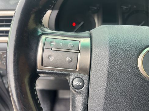 Used 2018 Lexus GX 460 Premium w/ Premium Package image 18